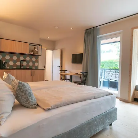 Apart & Suiten Hotel Weiden 4*