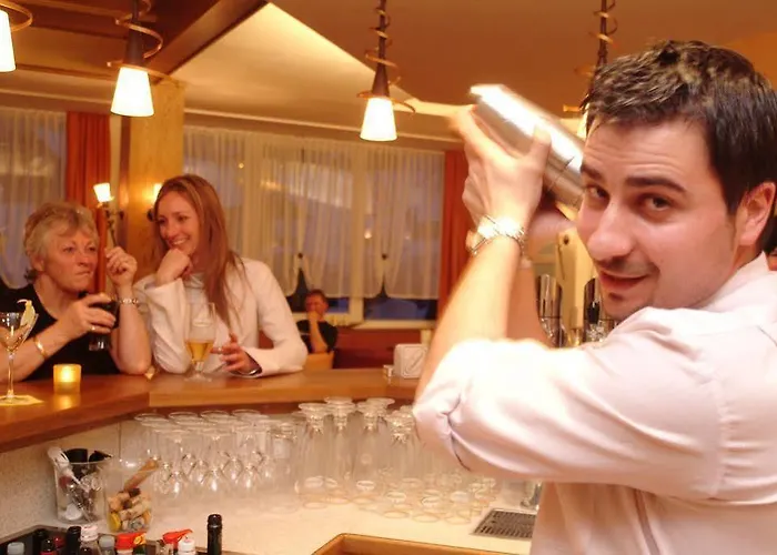 & Weiden 斯拉德明